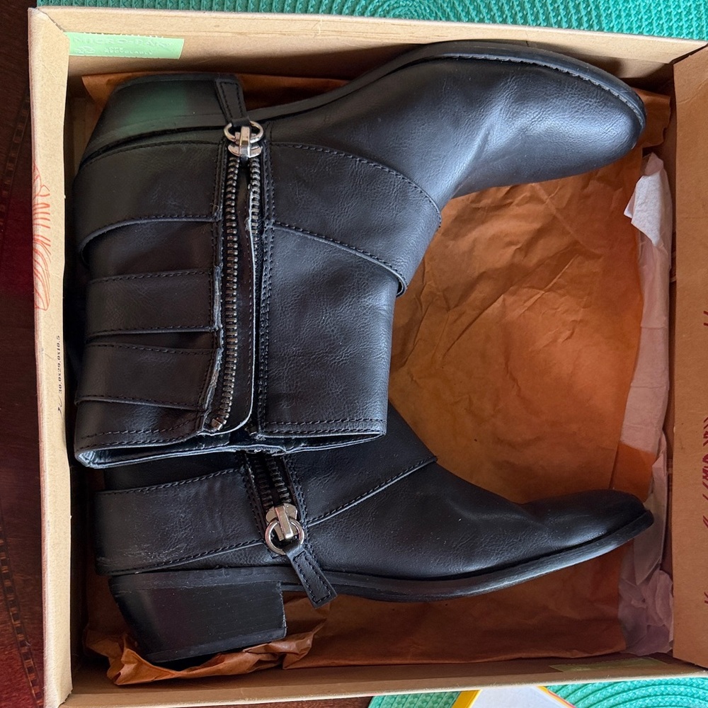 Yellow Box Black Ankle Booties